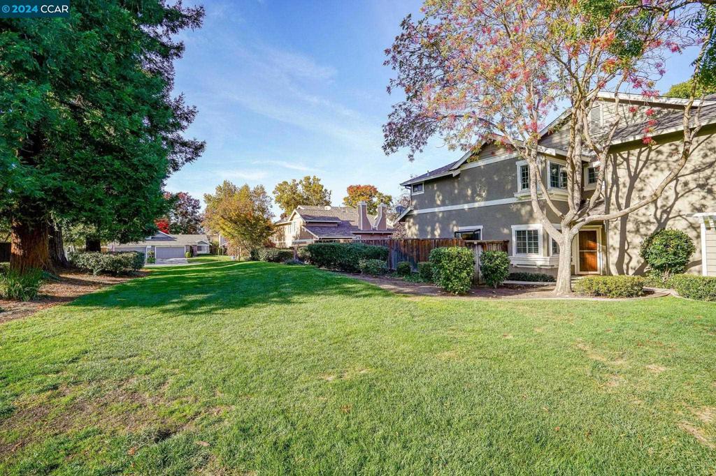 1 Rainbow Cir Property Photo 34