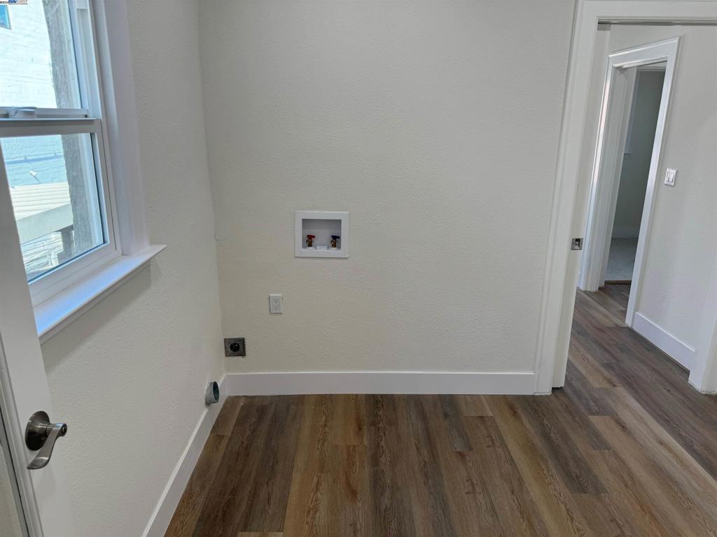 340 Cumberland St Property Photo 5