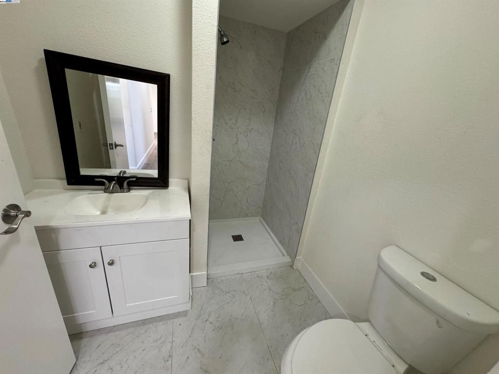 340 Cumberland St Property Photo 10