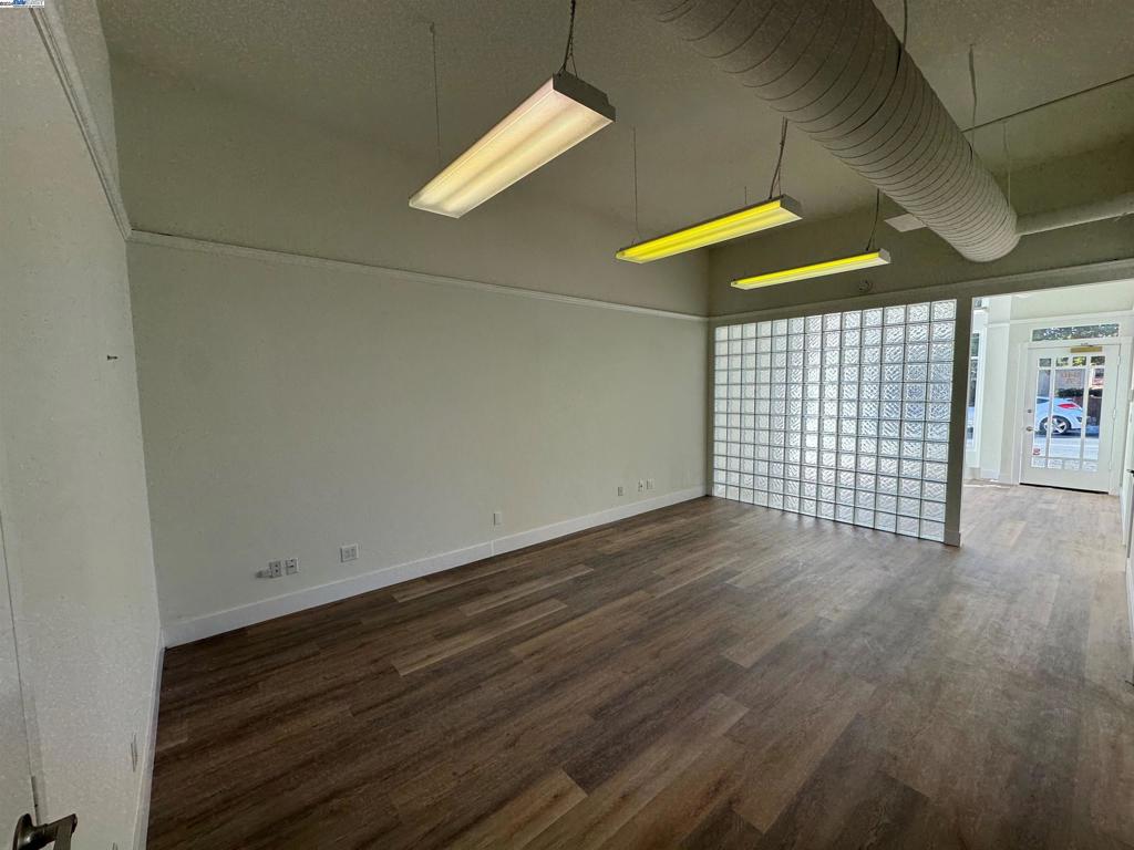 340 Cumberland St Property Photo 14