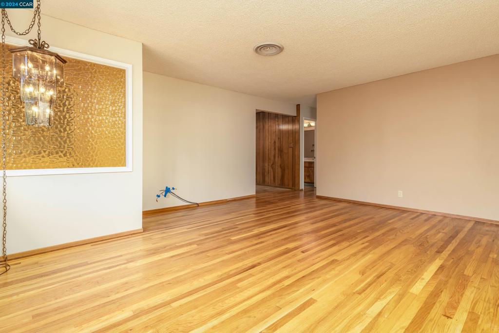 2315 Hoytt Ct Property Photo 7
