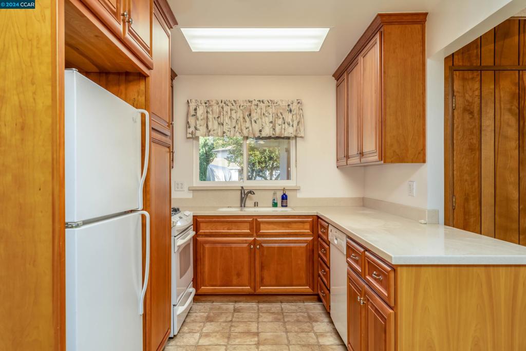 2315 Hoytt Ct Property Photo 9