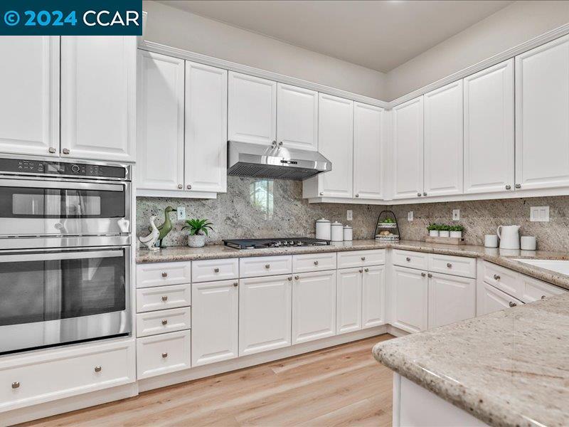 3790 Park Dr Property Photo