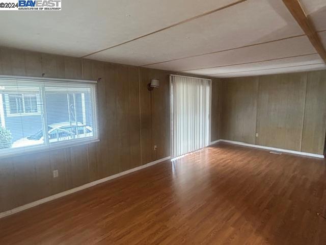 214 Santa Susana Property Photo 5