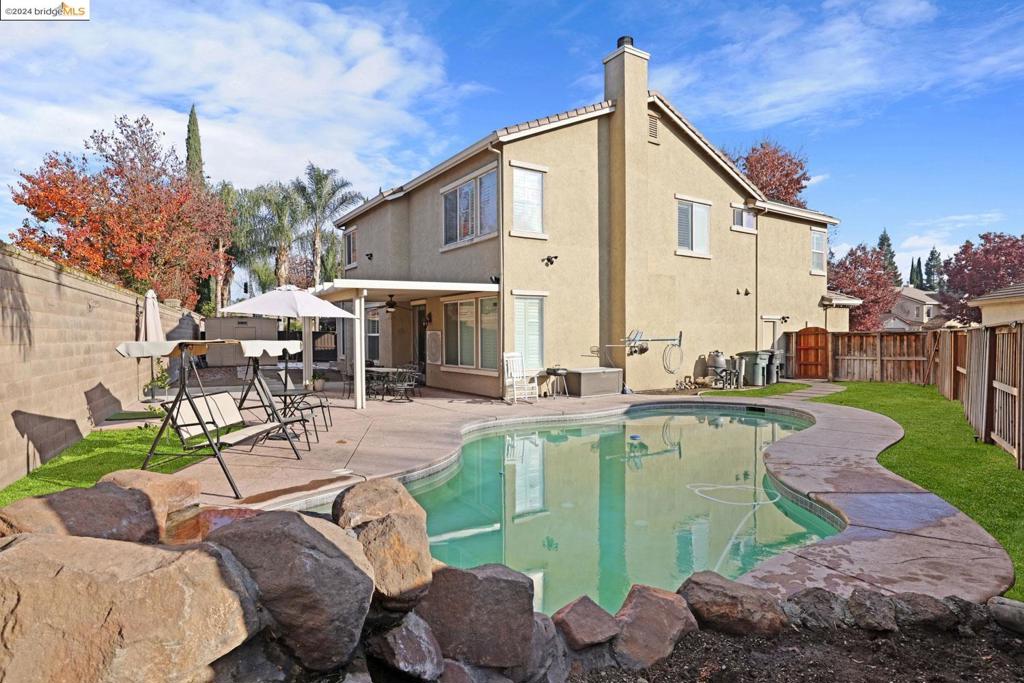 2016 Forest Glen Ct Property Photo