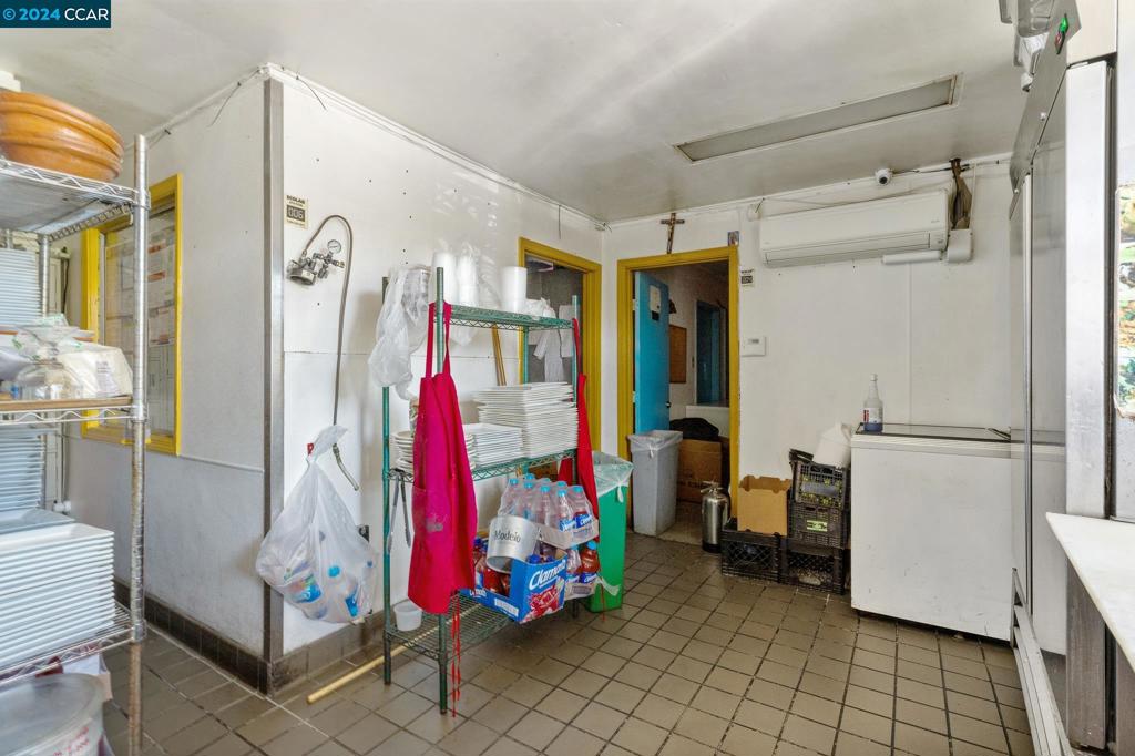 3829 Foothill Blvd Property Photo 36