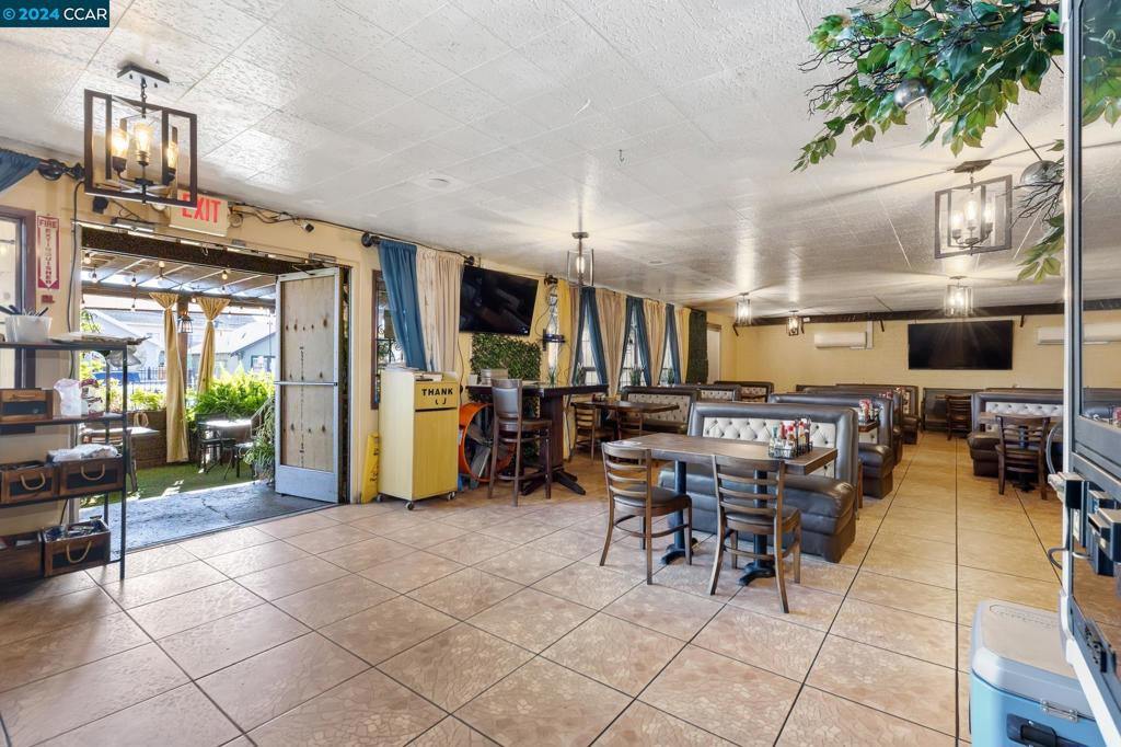 3829 Foothill Blvd Property Photo 44
