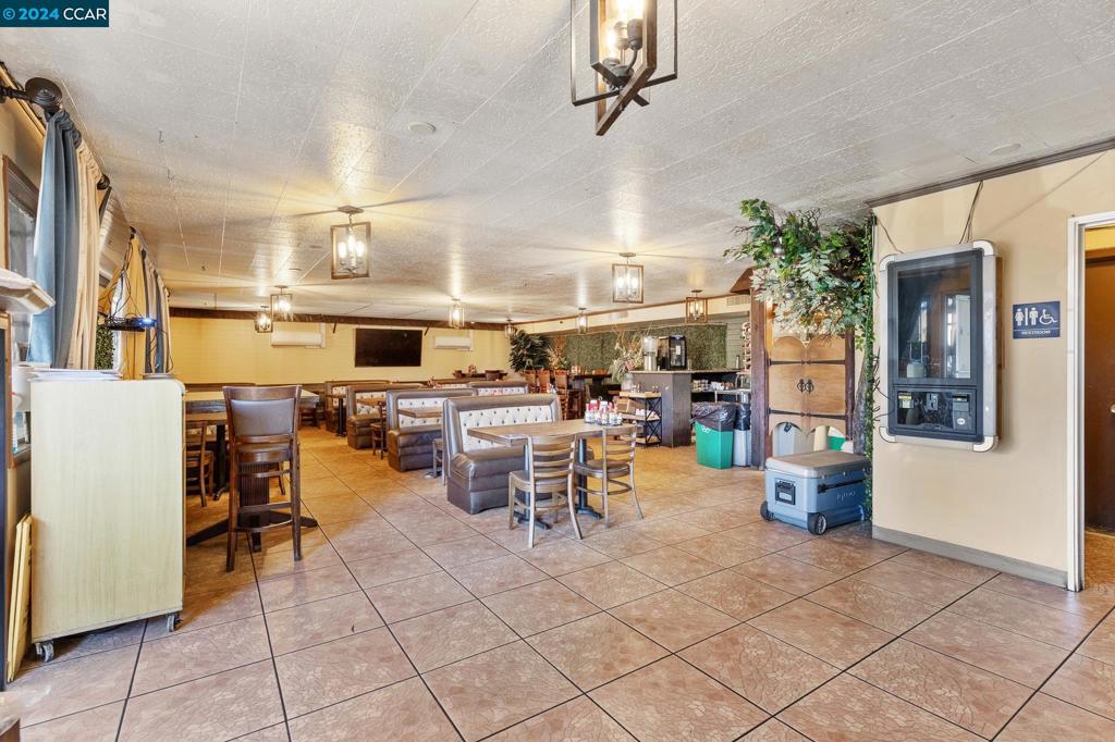 3829 Foothill Blvd Property Photo 47