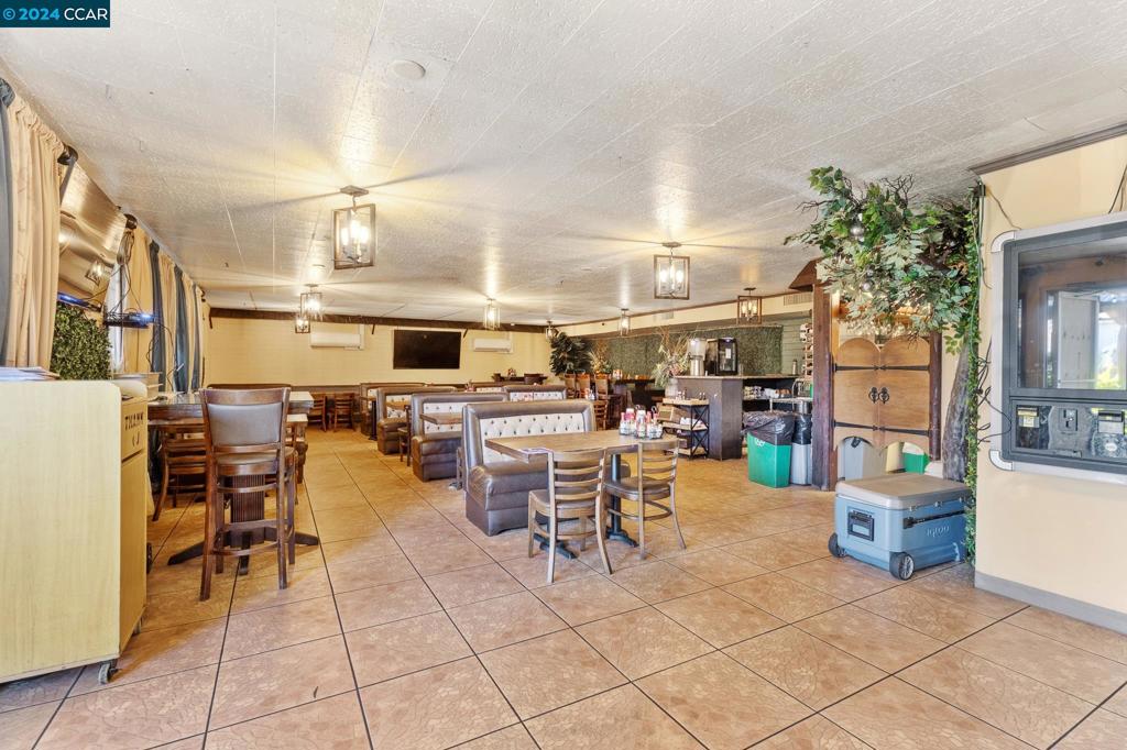 3829 Foothill Blvd Property Photo 48