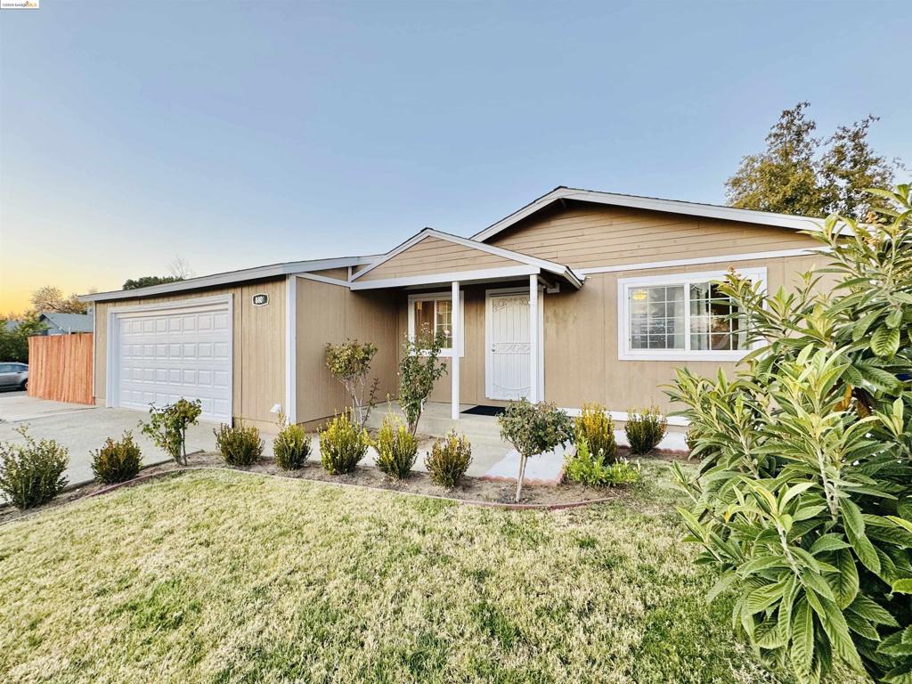 8801 Steven Ave Property Photo
