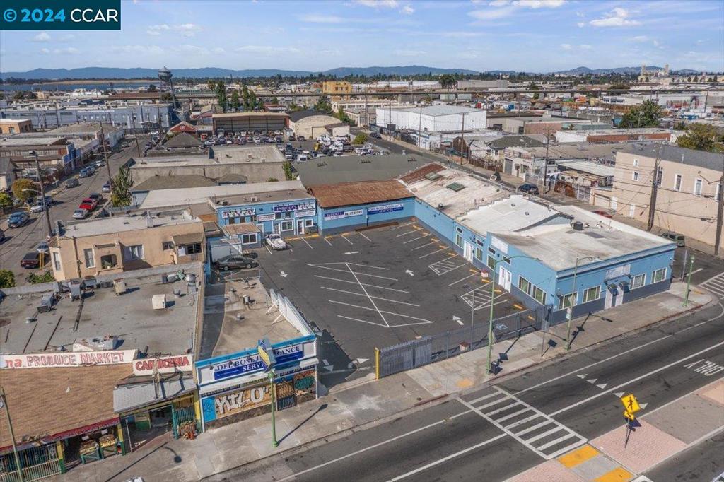 4811 International Blvd Property Photo