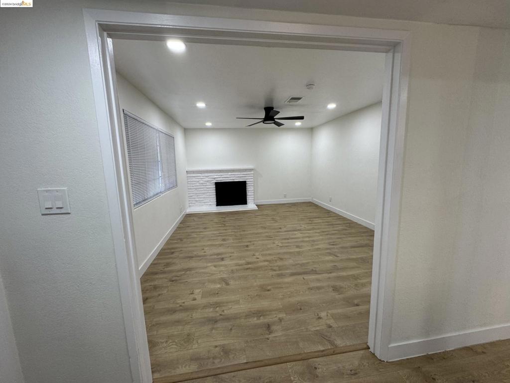 2215 Birch Ct Property Photo 7
