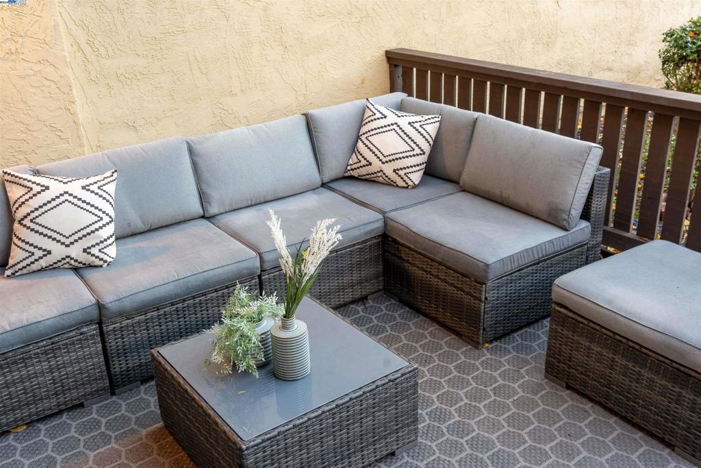 14175 Seagate Dr. Property Photo 12