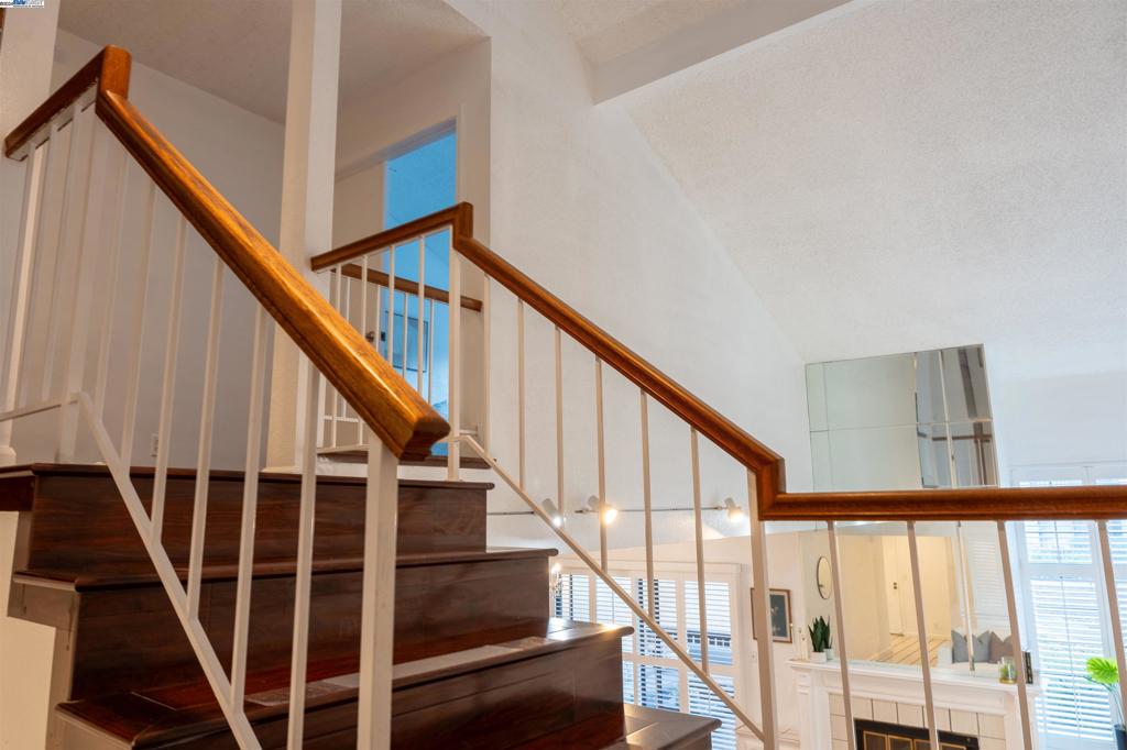 14175 Seagate Dr. Property Photo 14