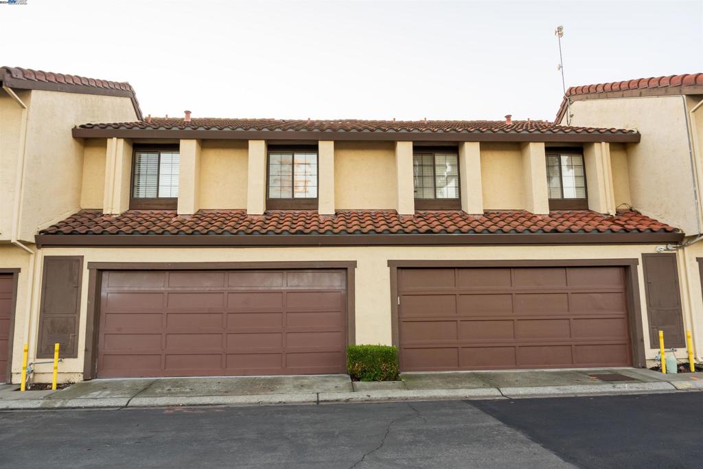 14175 Seagate Dr. Property Photo 28