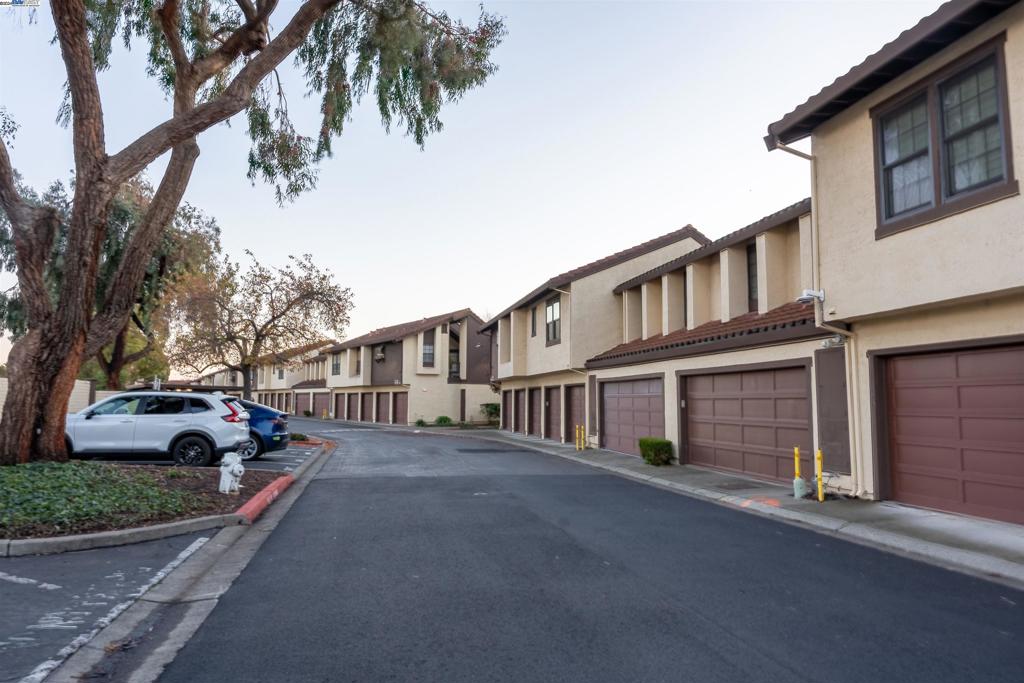 14175 Seagate Dr. Property Photo 30