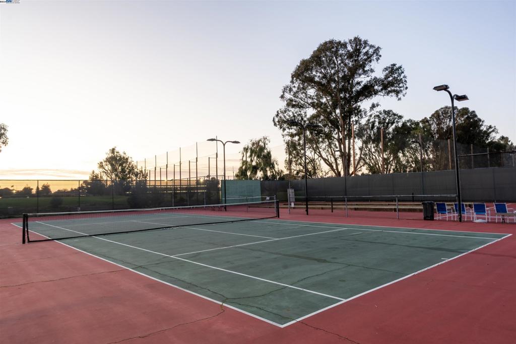 14175 Seagate Dr. Property Photo 37