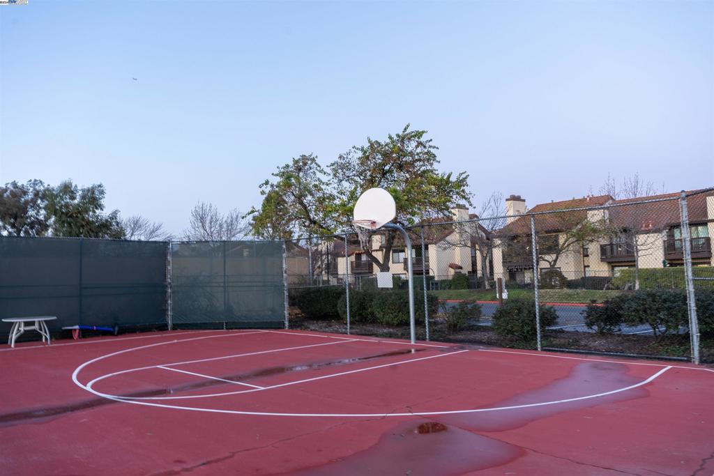 14175 Seagate Dr. Property Photo 39