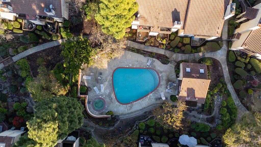 14175 Seagate Dr. Property Photo 40