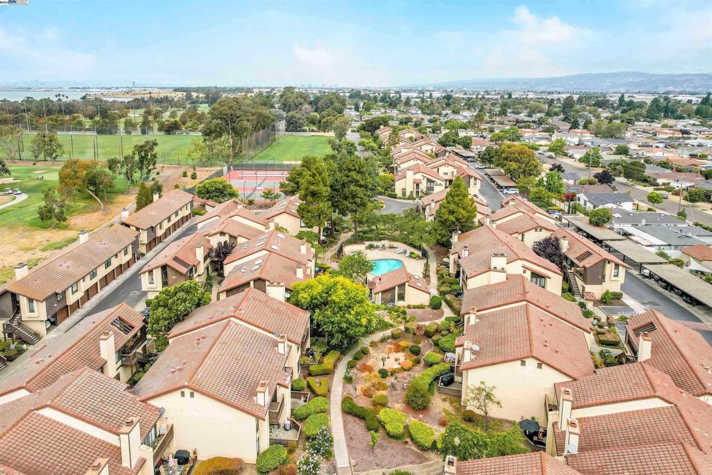 14175 Seagate Dr. Property Photo 42