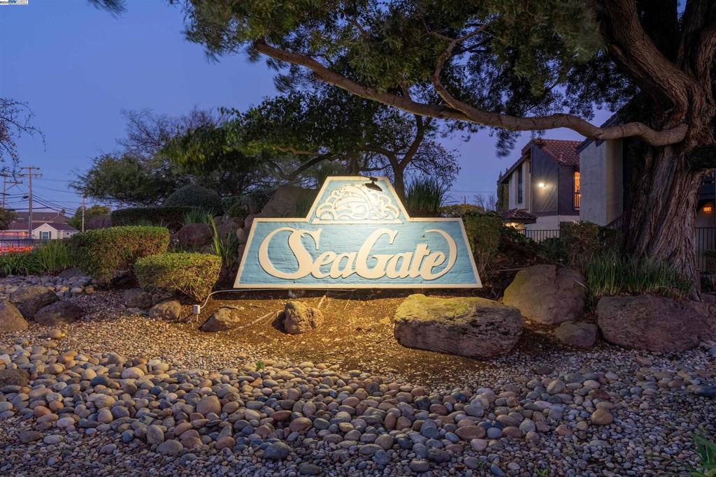 14175 Seagate Dr. Property Photo 44