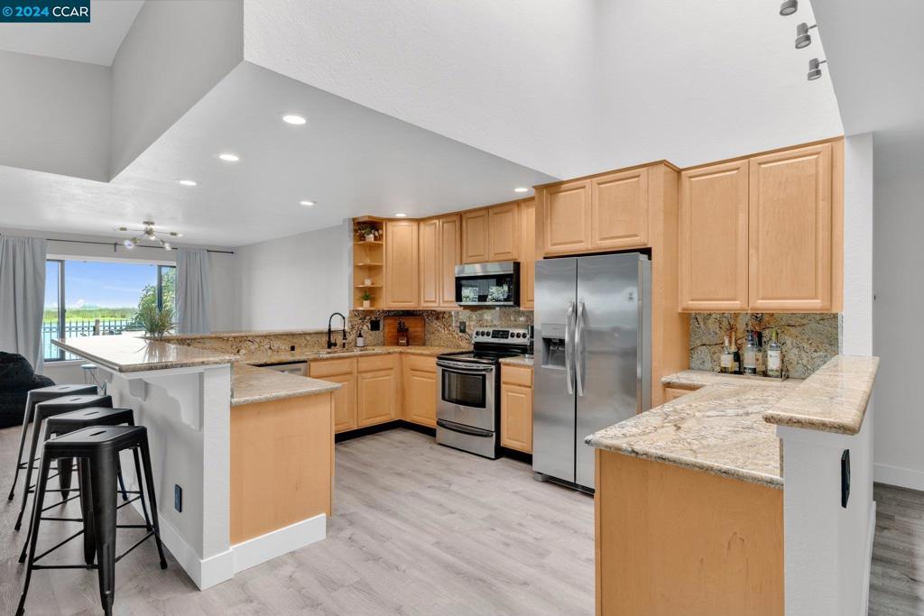 330 Discovery Bay Blvd Property Photo 8