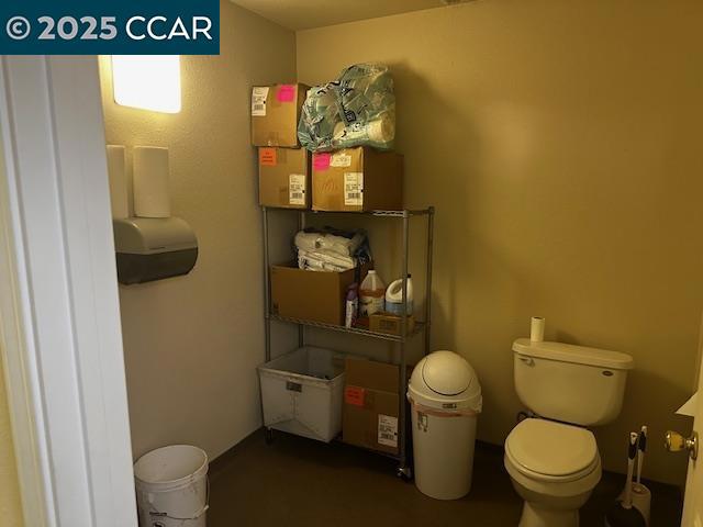 3108 Fulton Ave Property Photo 29