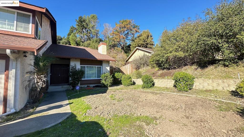 3593 Morningside Dr Property Photo 3