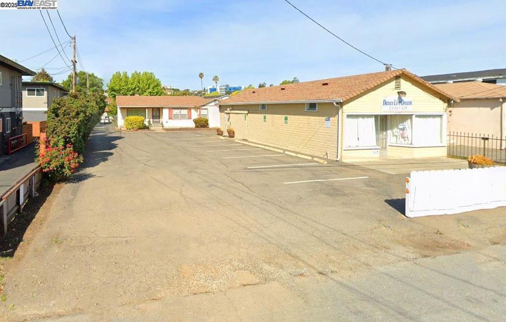 20393 Anita Ave Property Photo 1