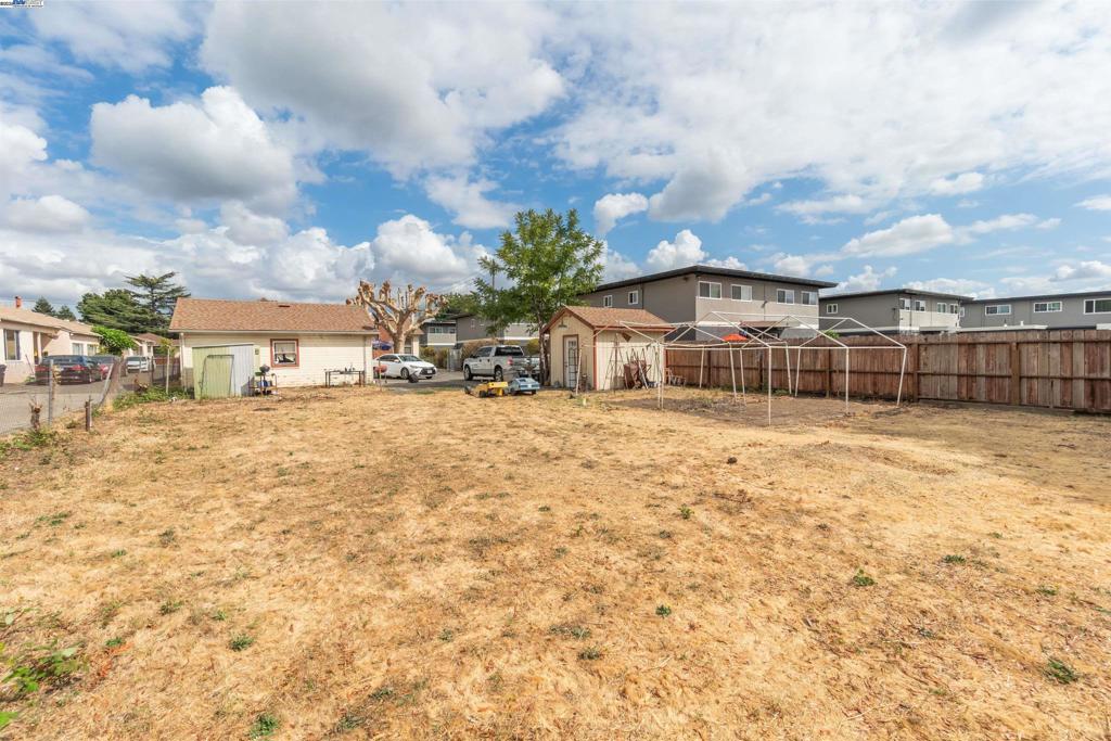 20393 Anita Ave Property Photo 3