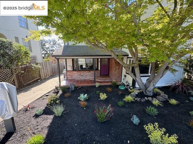 1154 Spruce St Property Photo
