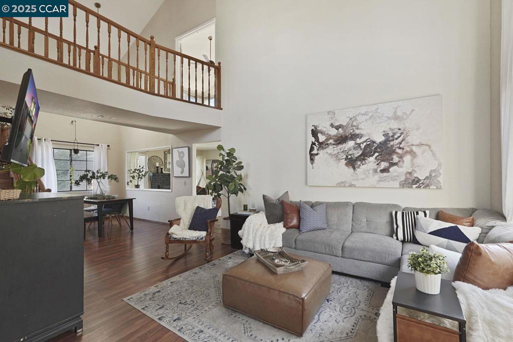 1818 Amber Leaf Way Property Photo