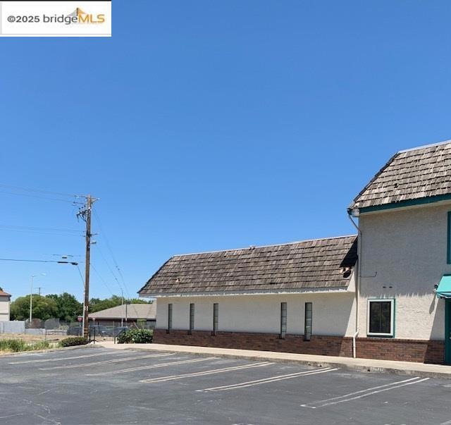 2800 Lone Tree Way Property Photo 2