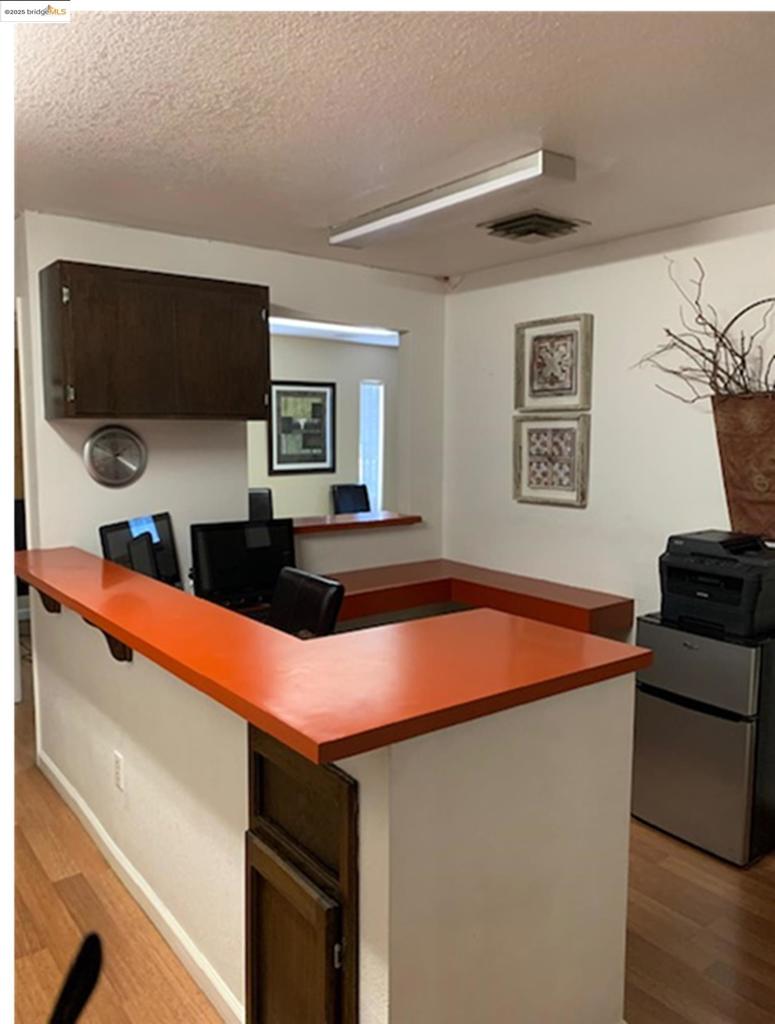 2800 Lone Tree Way Property Photo 11