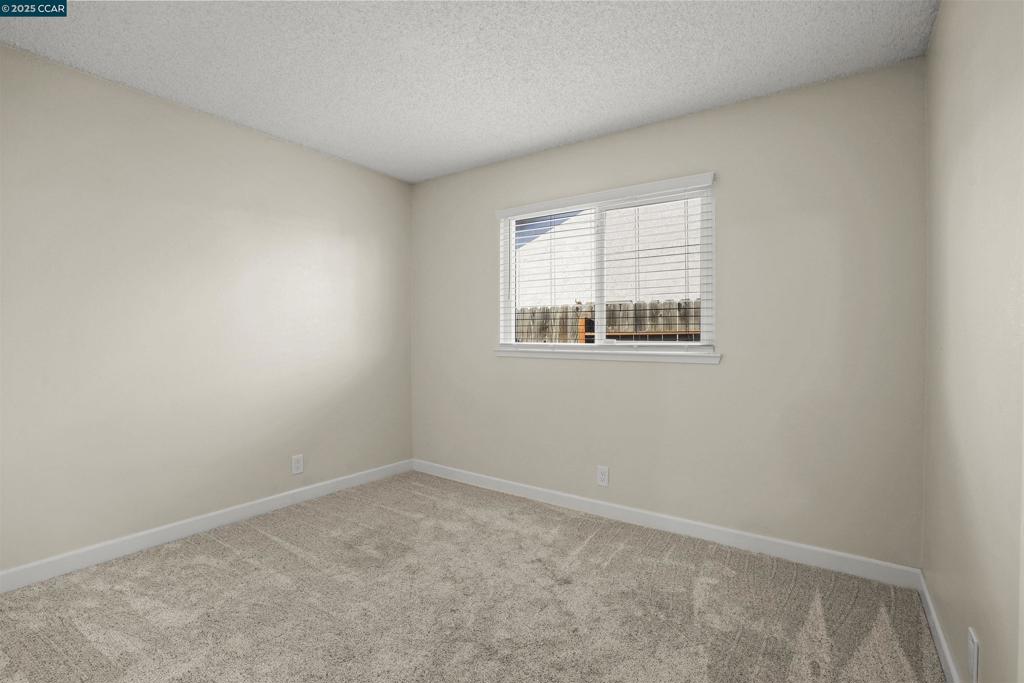 782 Ash Ct Property Photo 18