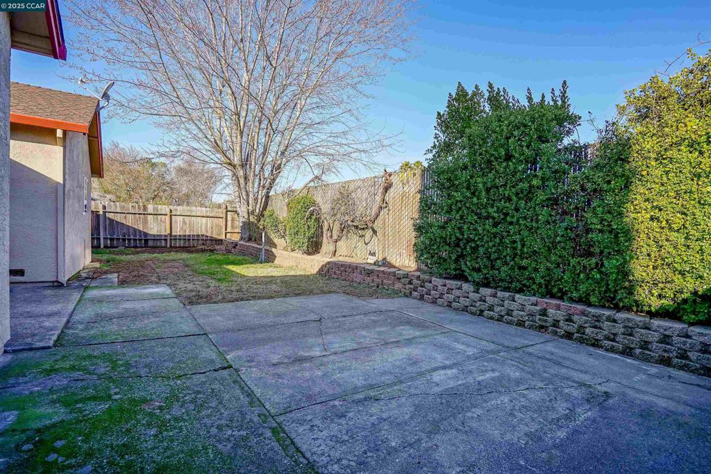 782 Ash Ct Property Photo 26