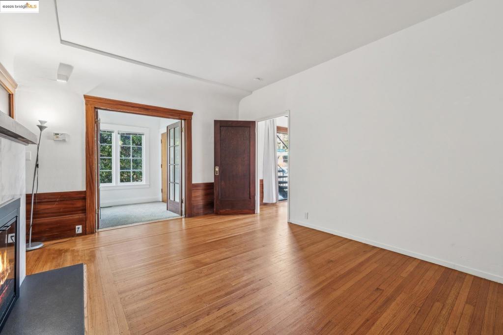 1001 Macarthur Blvd Property Photo 17