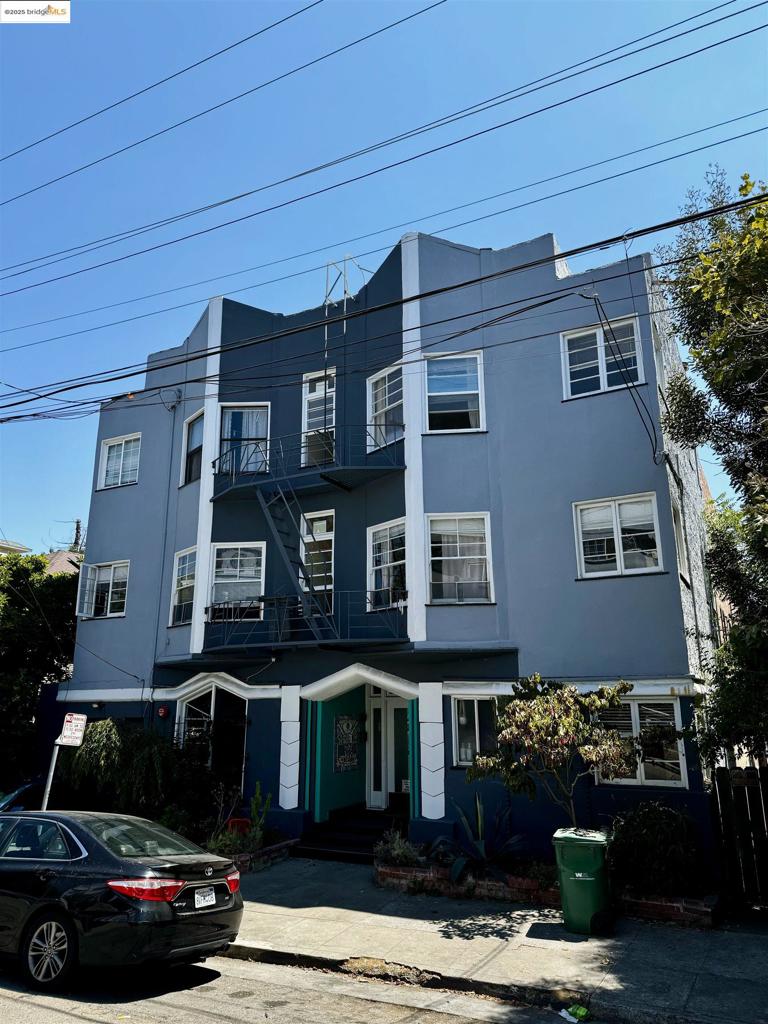 410 Fairmount Ave Property Photo 3
