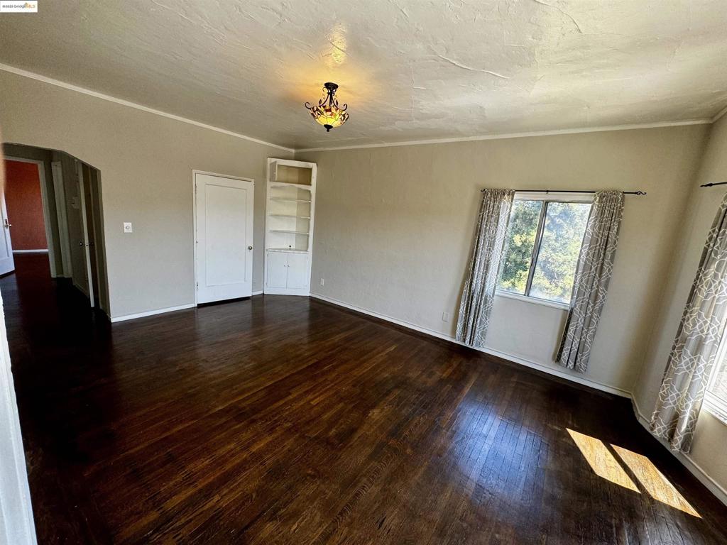 410 Fairmount Ave Property Photo 10