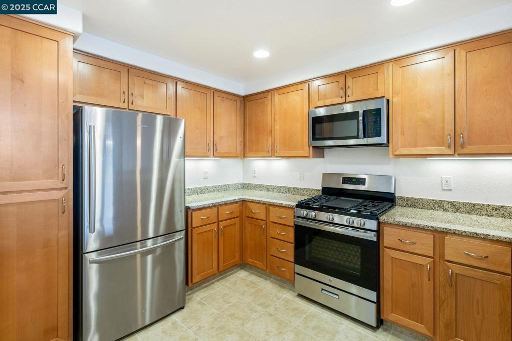 1363 El Camino Real Property Photo 10