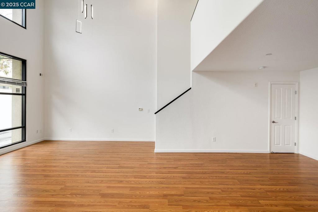 1363 El Camino Real Property Photo 13