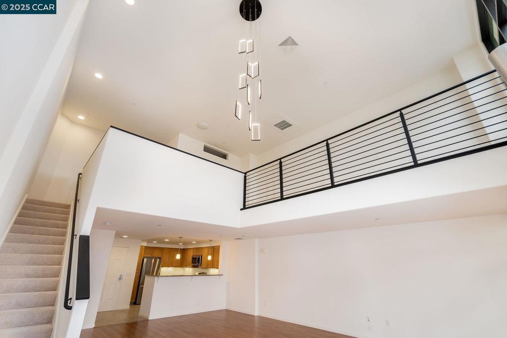 1363 El Camino Real Property Photo 17