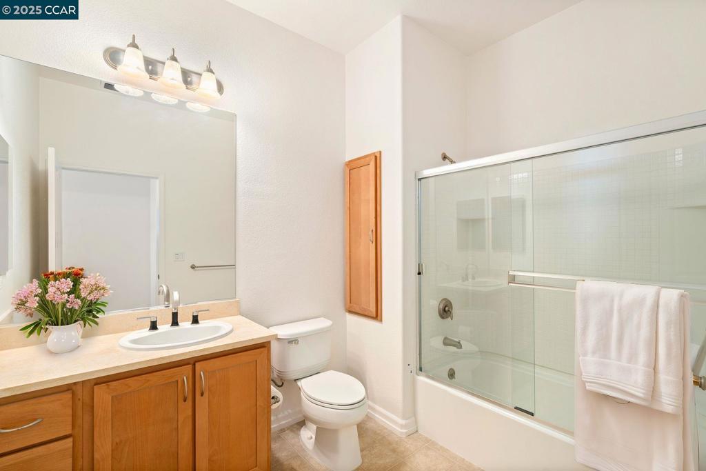 1363 El Camino Real Property Photo 32