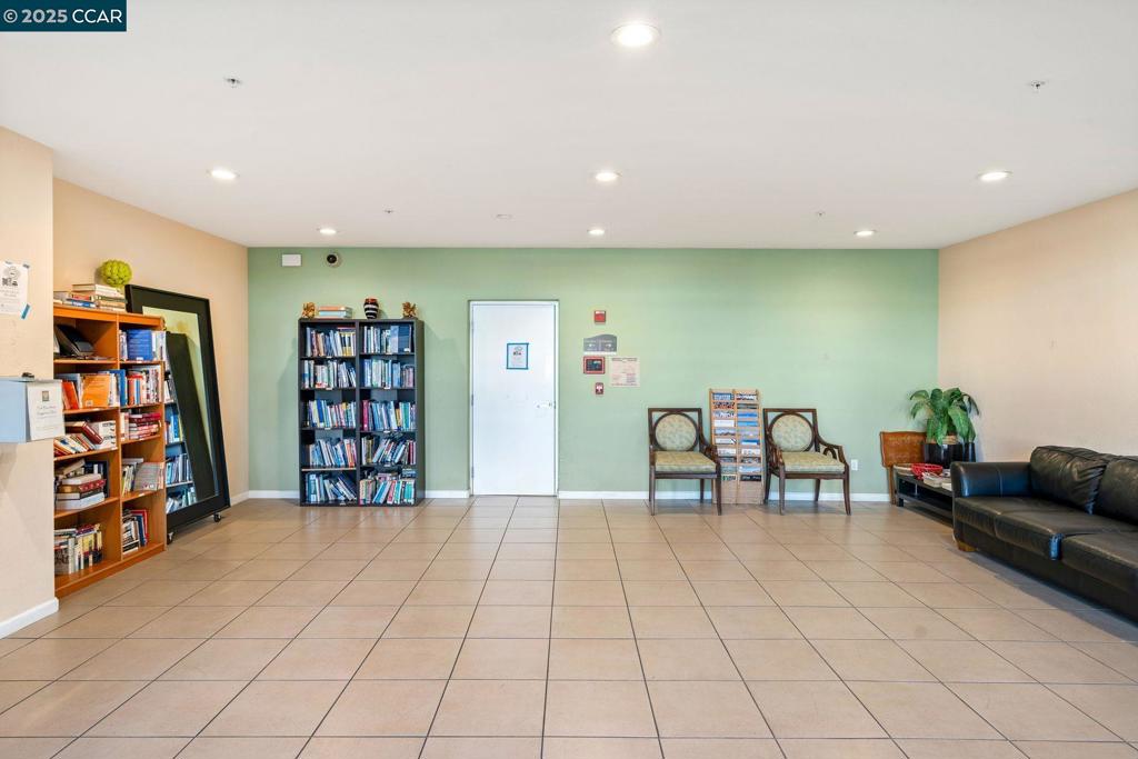 1363 El Camino Real Property Photo 36