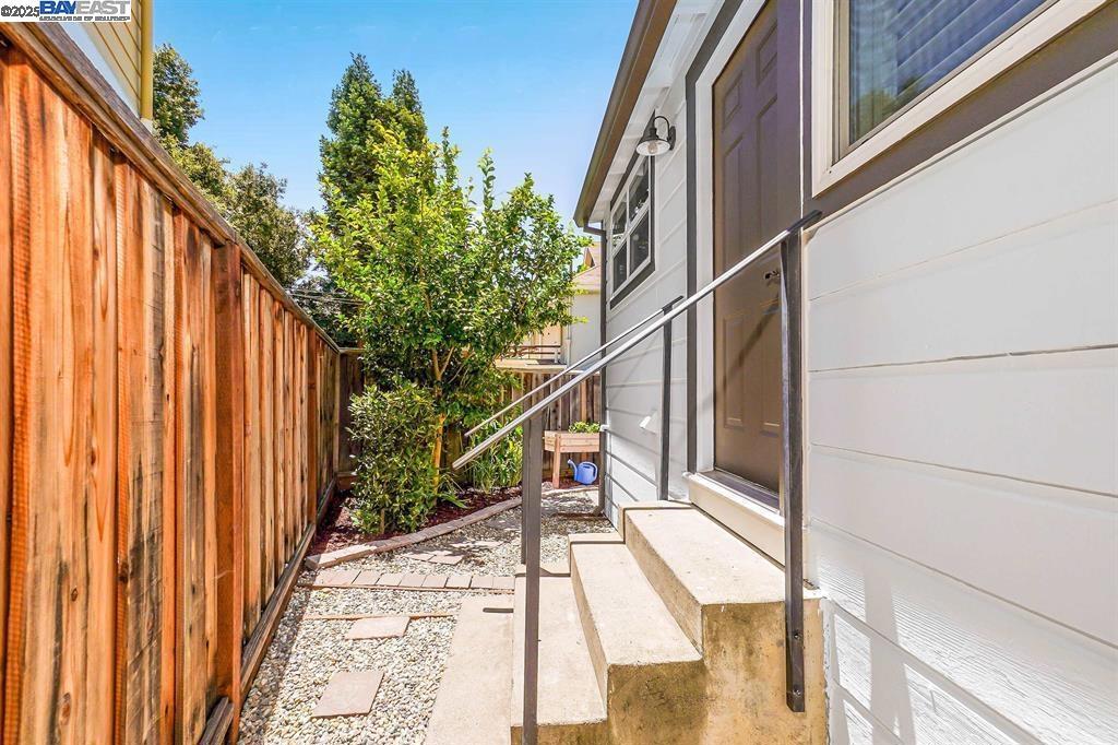 4238 First Street Property Photo 40