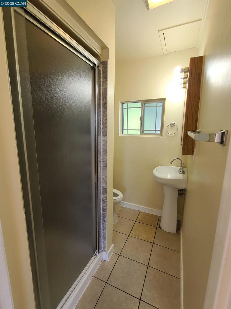 2347 Roosevelt Property Photo 3