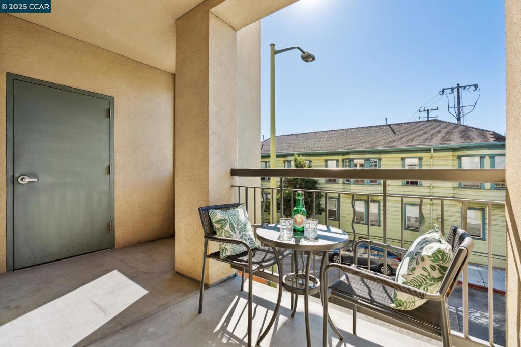 4811 Telegraph Ave 203 Property Photo 6