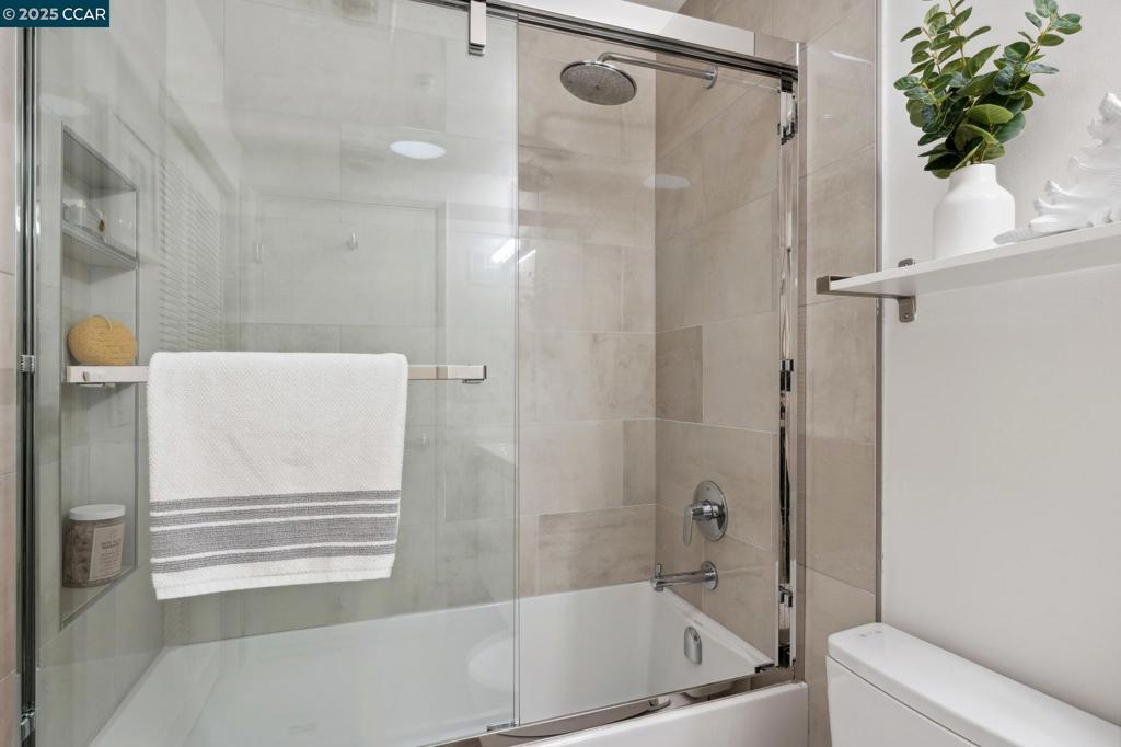 4811 Telegraph Ave 203 Property Photo 25