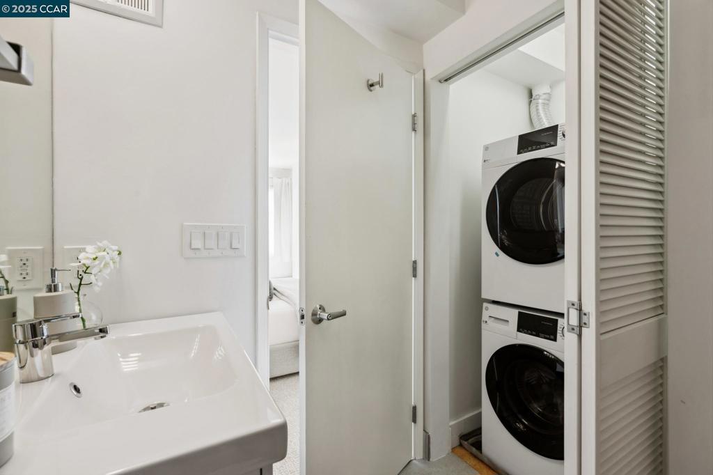 4811 Telegraph Ave 203 Property Photo 26