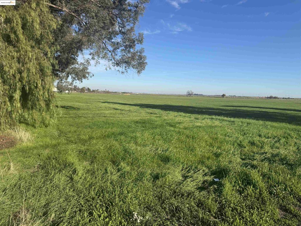Byron Hwy Property Photo
